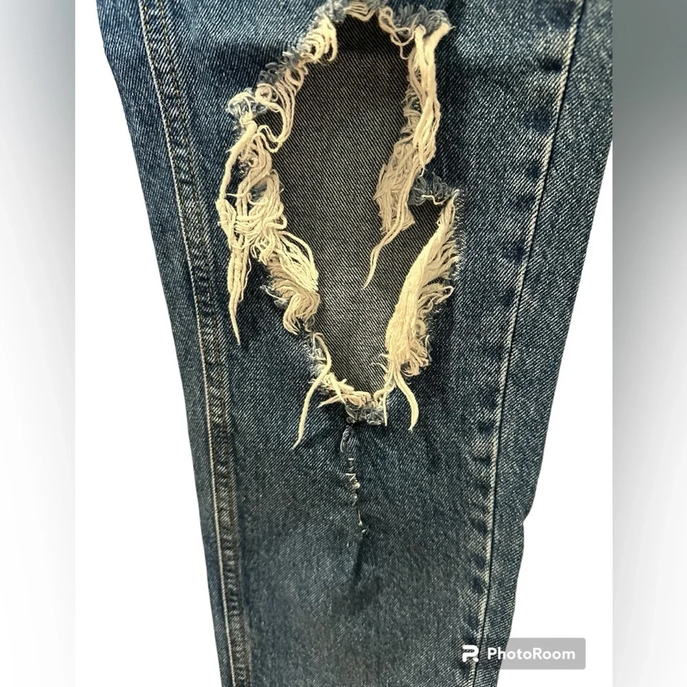 BDG Urban Outfitters Mom High Rise Distressed Jeans-W 26 Y2K